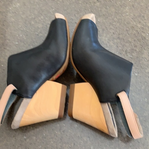 Camper Black Clog Heels 7 - Picture 8 of 11